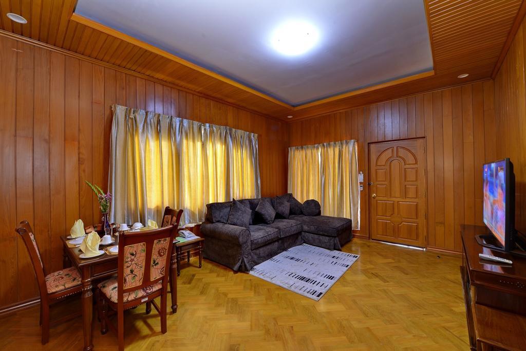 Win Unity Resort Hotel Monywa Room photo
