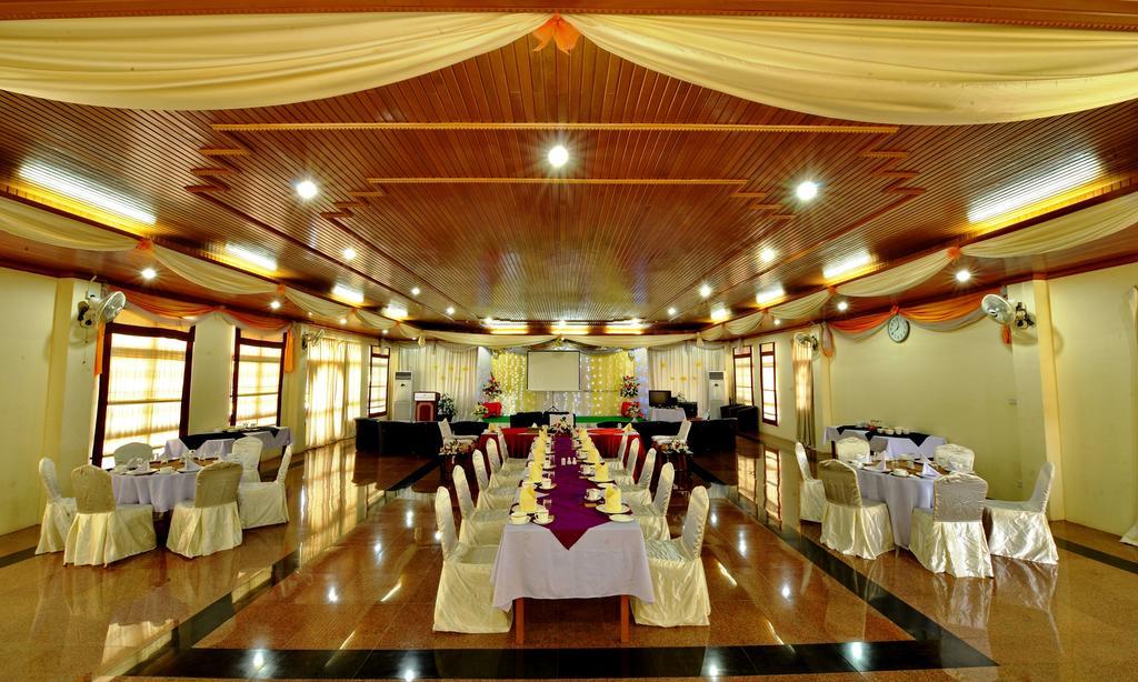 Win Unity Resort Hotel Monywa Exterior photo