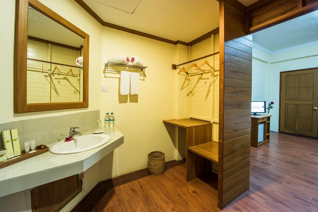 Win Unity Resort Hotel Monywa Exterior photo